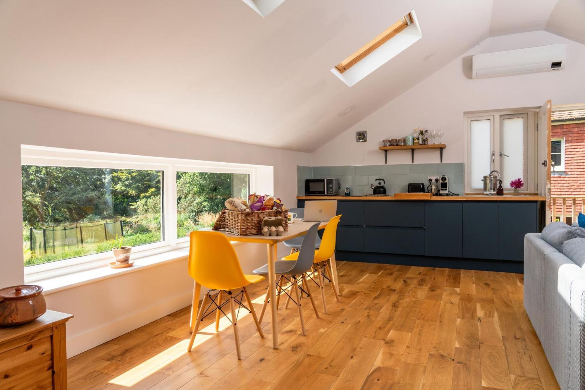 Little Willow Bank - 1 Bed Luxury Apartment Between Salisbury And The New Forest 外观 照片